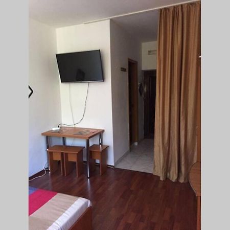 Апартаменты Saturn Chic Studio Экстерьер фото